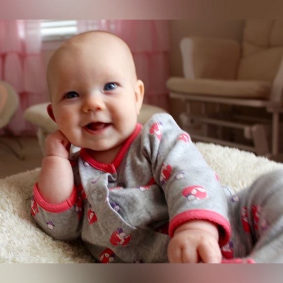 Bundle of 3 Carter's Baby Girl's Footed Pajamas Size 6 Months - Picture 13 of 15